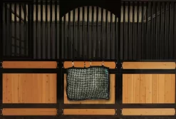 Kensington Slow Feed Hay Bag 4 Flake -Equestrian Supplies Store 5 645393blackiceplaid