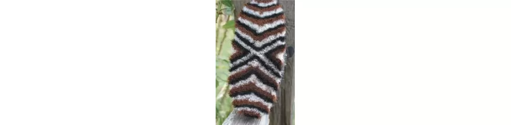 Tail Tamer Large Horsehair-Poly Blend Brush 4 Tail Tamer Large Horsehair-Poly Blend Brush - Image 2