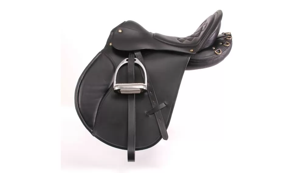 EquiRoyal Comfort Trail Saddle 3 EquiRoyal Comfort Trail Saddle