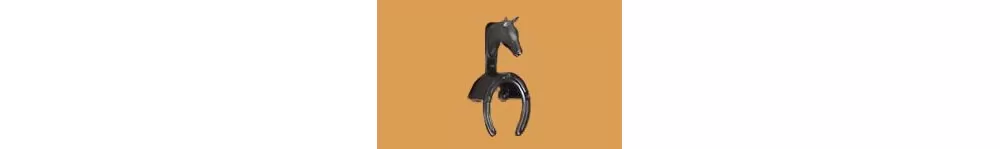 Horse Fare Horsehead With Horseshoe Bridle Holder 6 Horse Fare Horsehead With Horseshoe Bridle Holder - Image 4